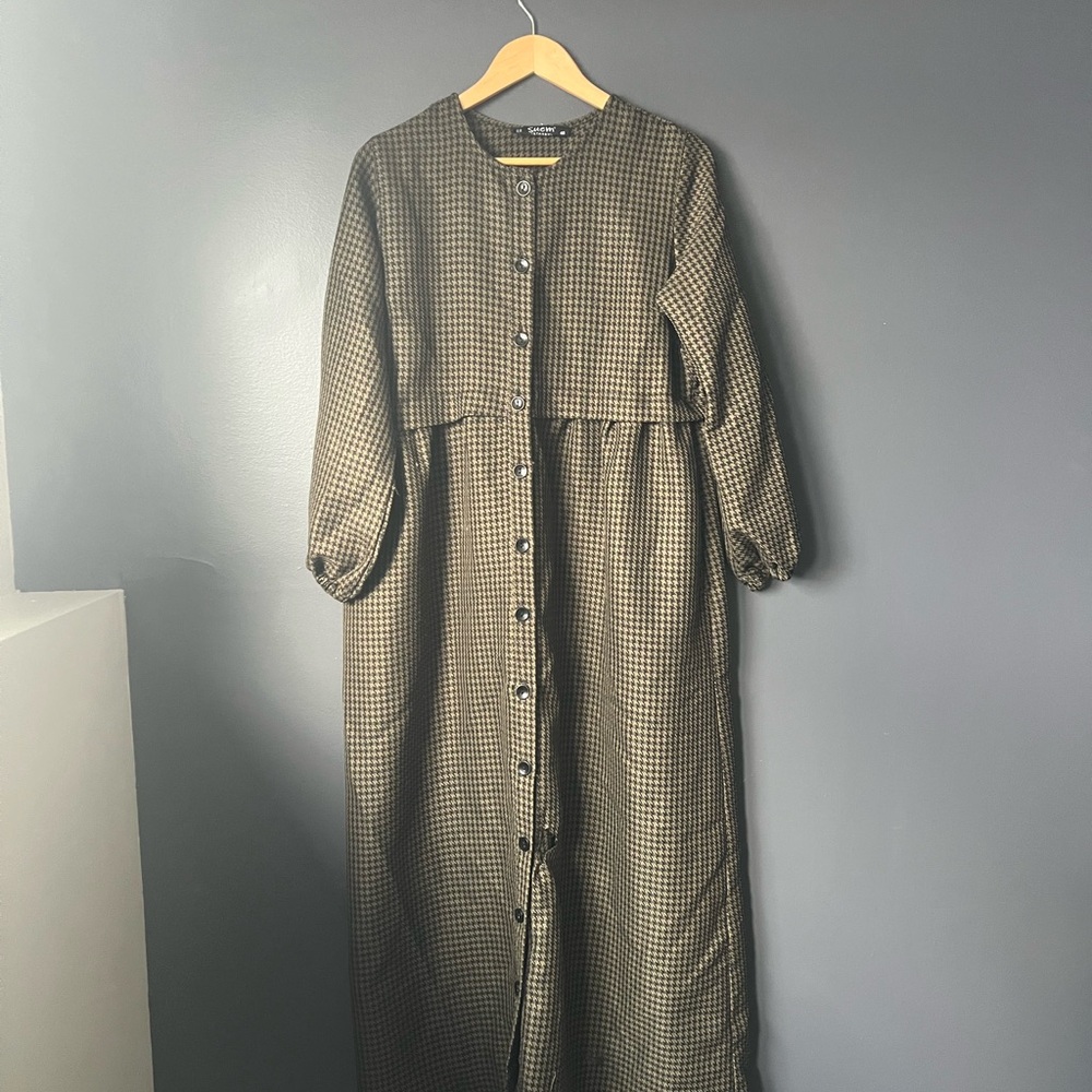 Elegant houndstooth vintage dress